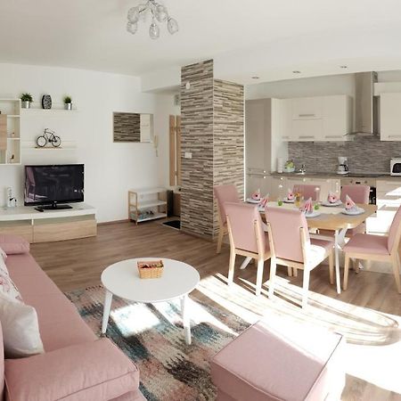Lion Apartment Загреб Экстерьер фото